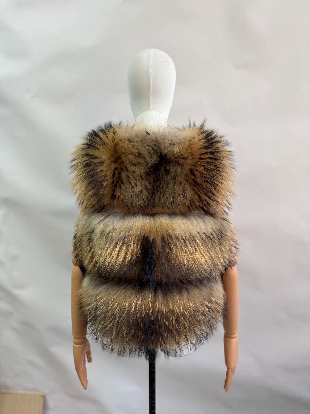 Luxury Racoon Fur Gilet - Natural