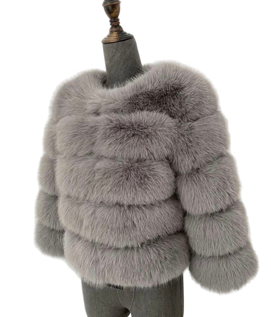 Luxury Cropped 5 Ring Faux Fur - Grey